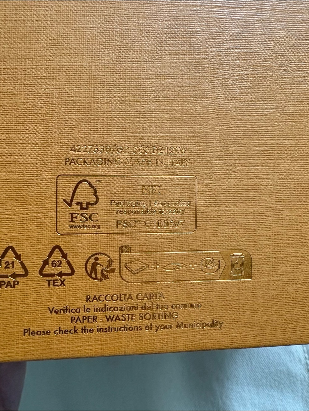 Louis Vuitton Dust bag and gift box - Picture 9 of 12
